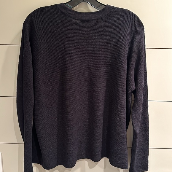 Suéter  para dama.  No texto - Picture 3 of 5